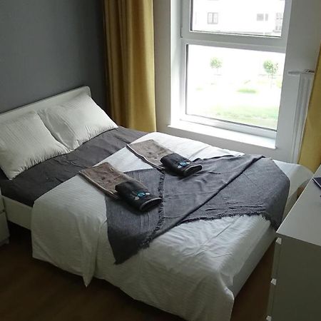 Appartement Esperion 7 Days à Varsovie Extérieur photo