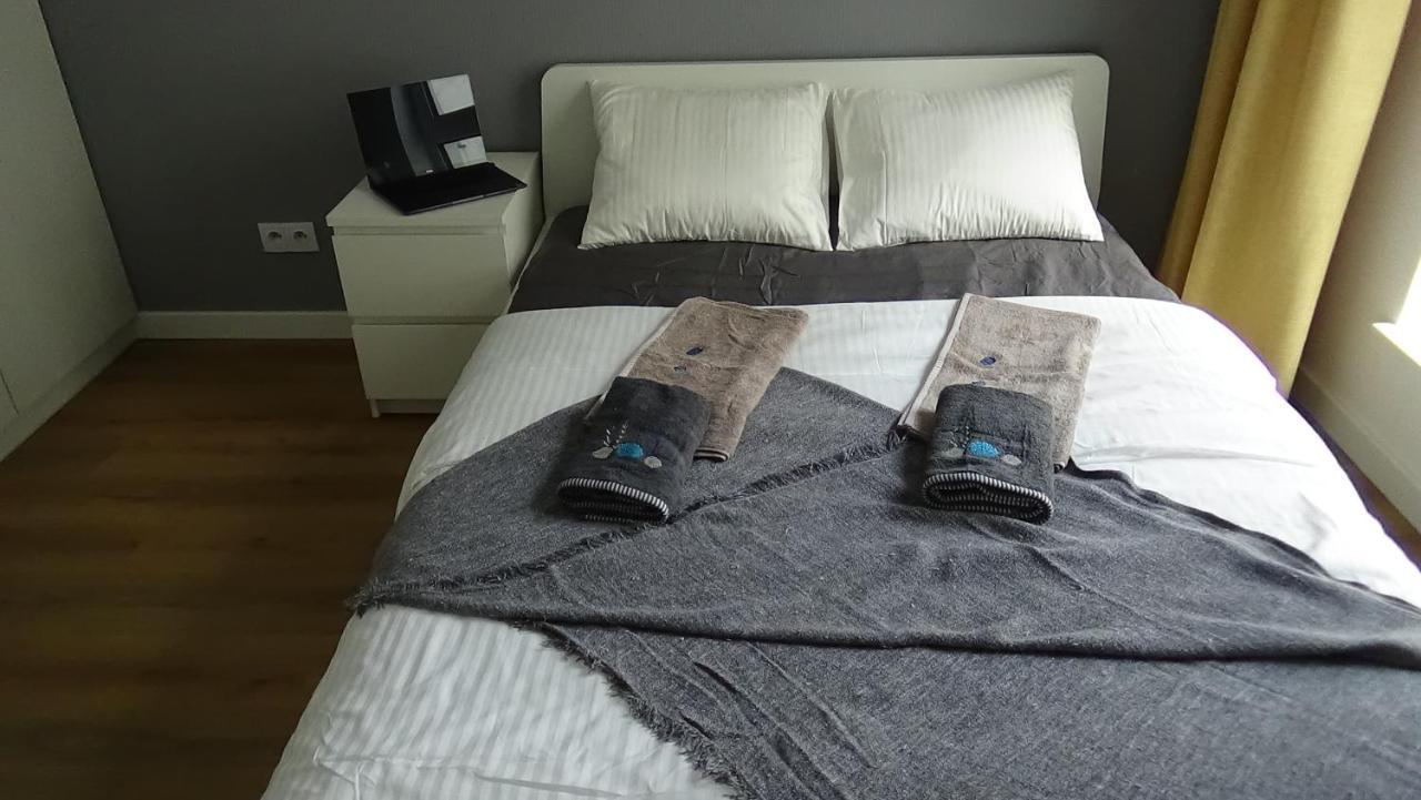 Appartement Esperion 7 Days à Varsovie Extérieur photo