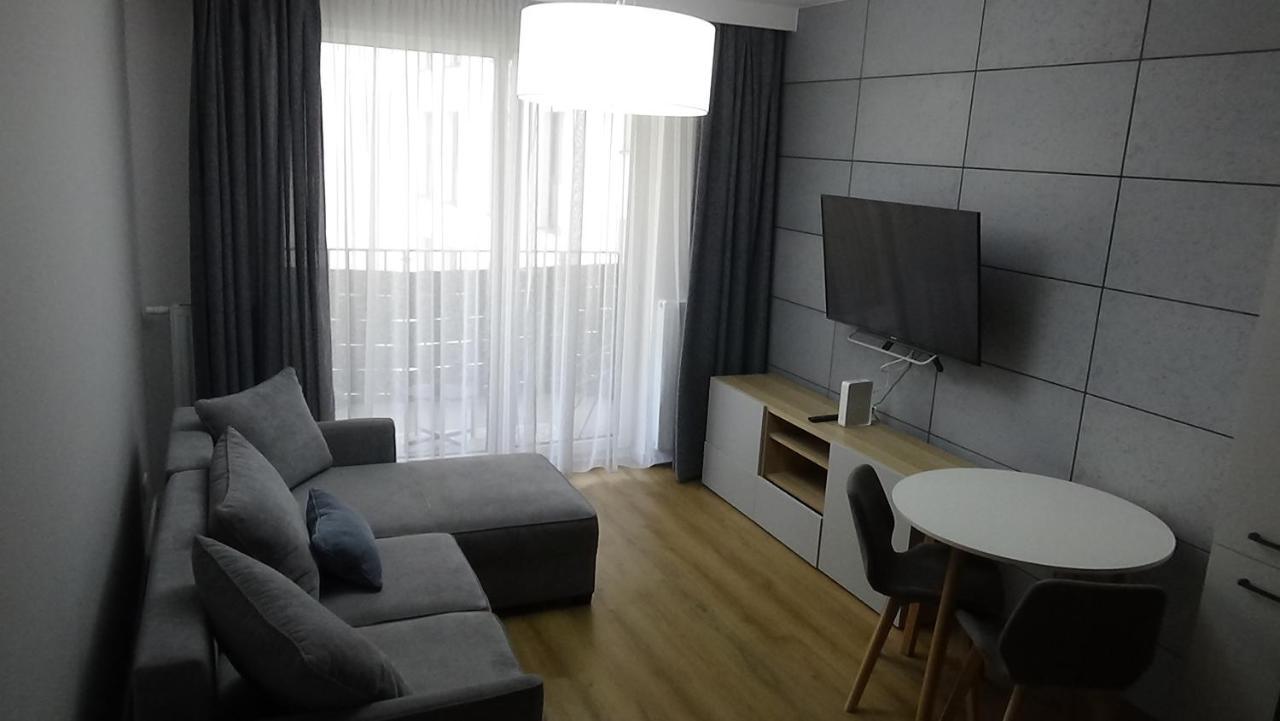 Appartement Esperion 7 Days à Varsovie Extérieur photo