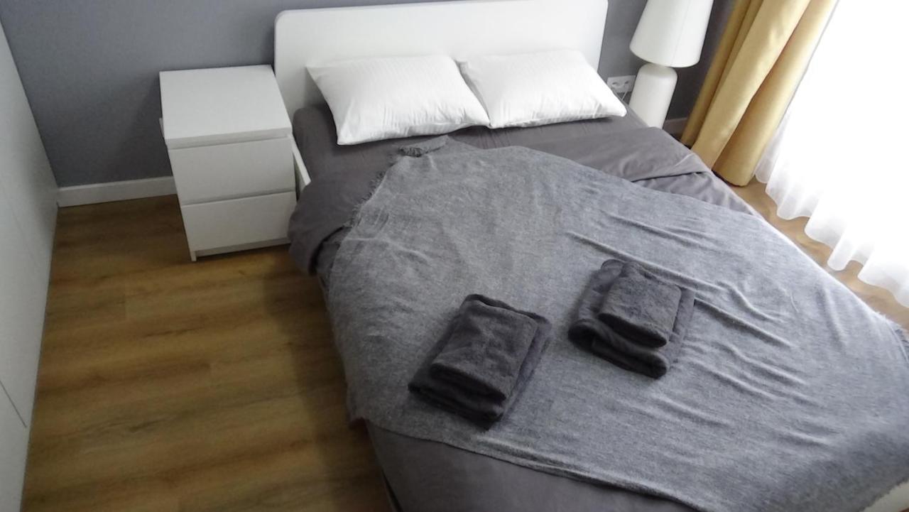Appartement Esperion 7 Days à Varsovie Extérieur photo